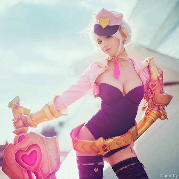 The Sexy Cosplay Girls of Every Nerd