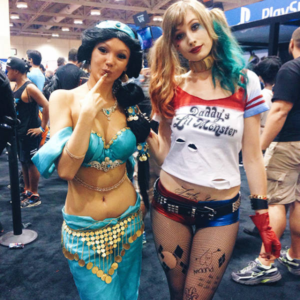 The Sexy Cosplay Girls of Every Nerd