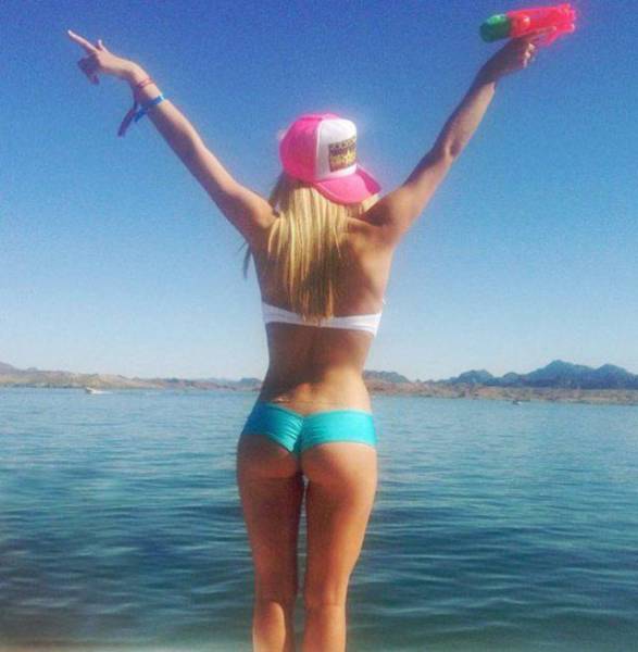 A Booty-full Collection of Girls