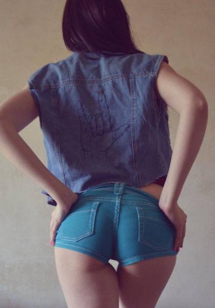 A Booty-full Collection of Girls
