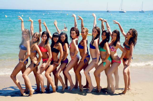 Because Photobombs Are Always Funny