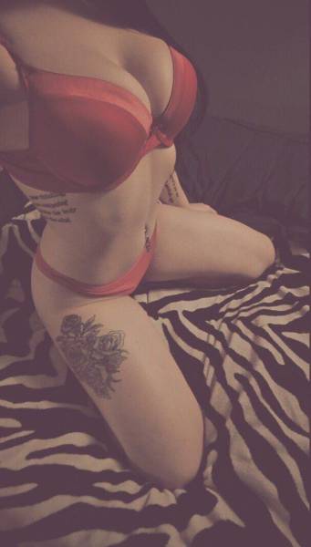 Girls Who Make Tattoos Look Hot