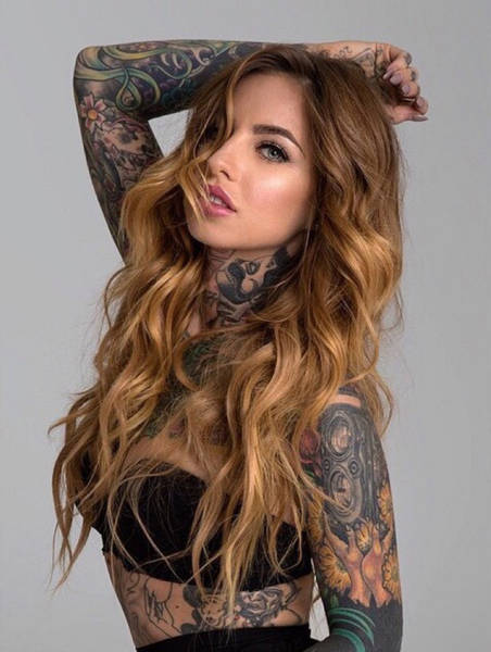 Hot Tattoos And Sexy Women Go Really Well Together