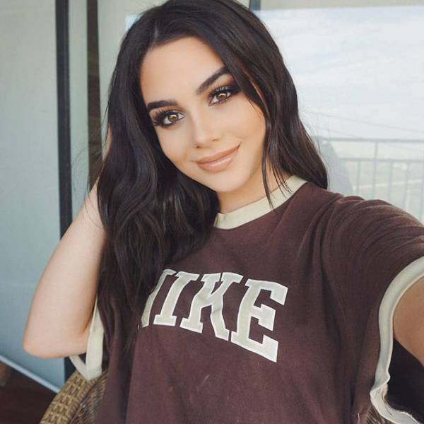 Beautiful Girls Make the World Go Around