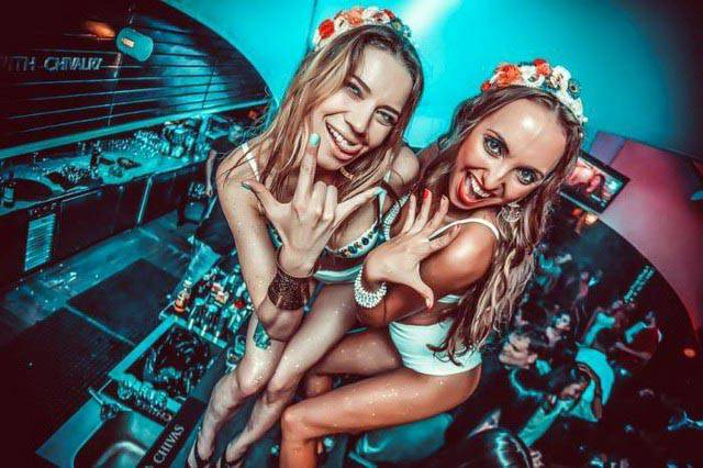 These Girls Announce Party Time!