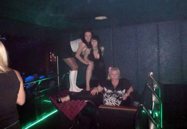 These Girls Announce Party Time!