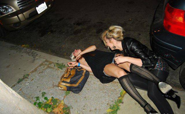 These Girls Announce Party Time!